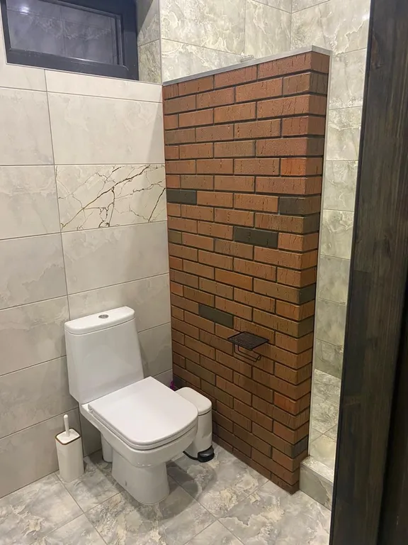 Частный дом с футбольным полем