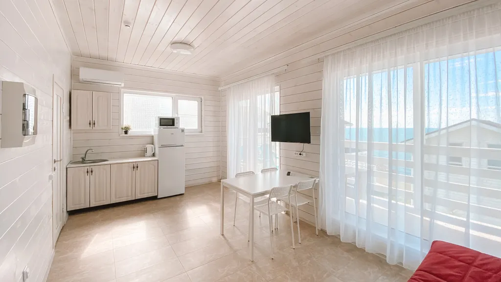 Вилла для двух семей с видом на море