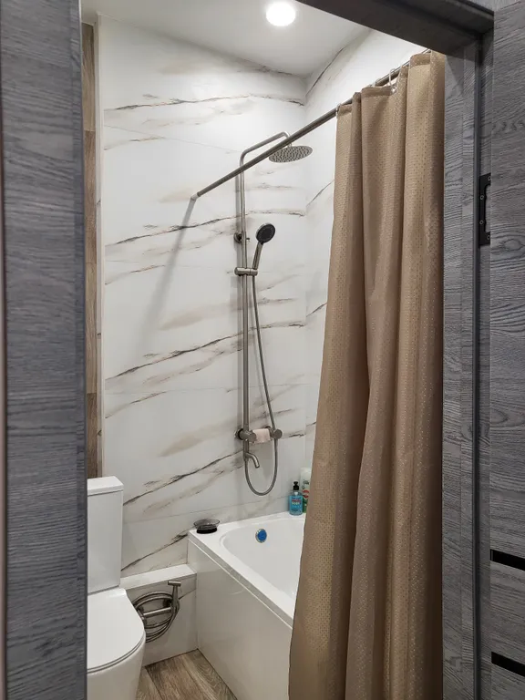 Евродвушка с авторским дизайном, в центре, около Мега парка