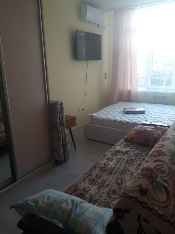 Квартира Квартира Уютная студия с видом на горы в охраняемом дворе — Сочи