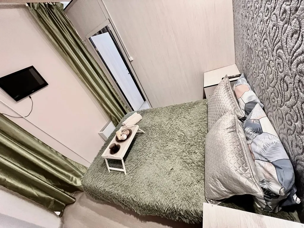 Квартира 1+ евро семейные апартаменты, центр, парковка, кафе, вояж, гудвин, развязка — Тюмень