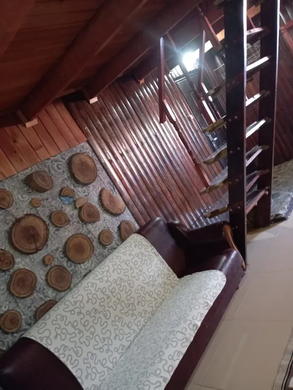 Двухэтажный домик в тихом уголке на реке Белая