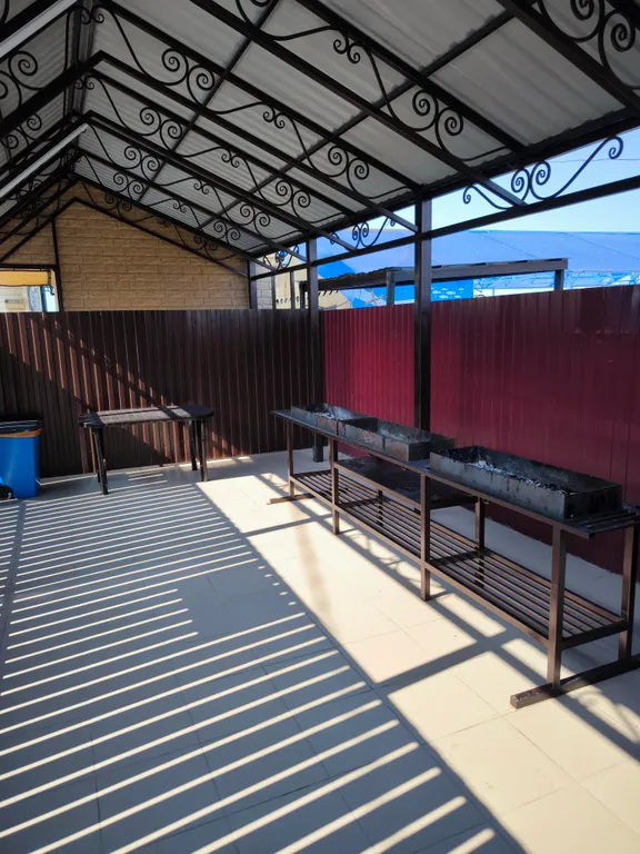 Шестиместный номер на берегу моря