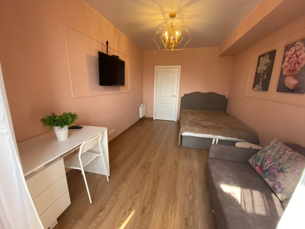 Элитная, новая однушка с авторским дизайном у песочного пляжа