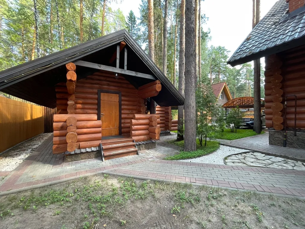 Отдельно стоящий коттедж премиум класса в сосновом бору