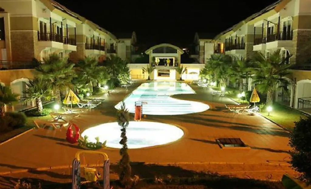 Около моря со своим пляжем