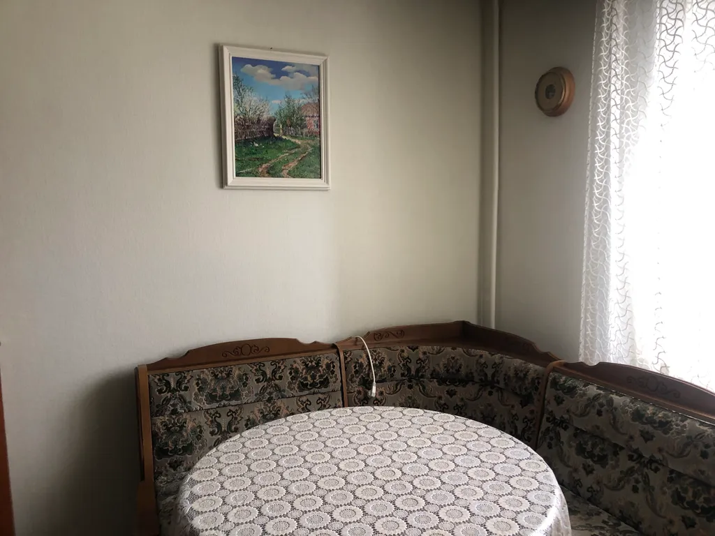 Просторная 2-комнатная квартира в районе Парка Победы (ул. Стаханова)