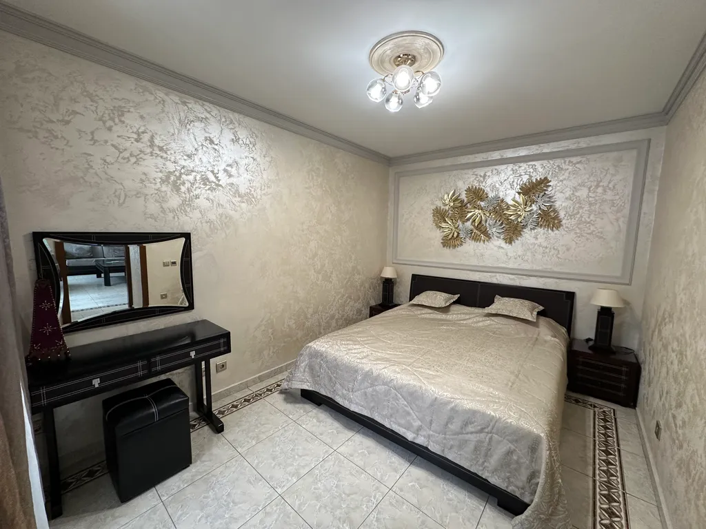 Апартаменты на набережной люкс шоколад двухкомнатный с балконом