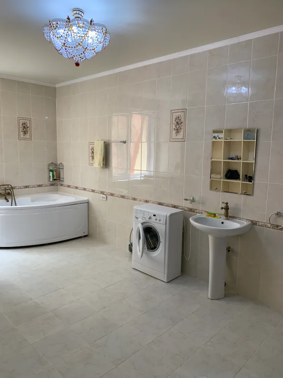 4-комнатная Квартира