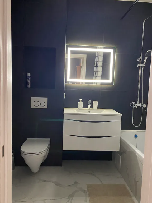 Квартира Квартира с современным ремонтом в хорошем и тихом районе города — Калининград