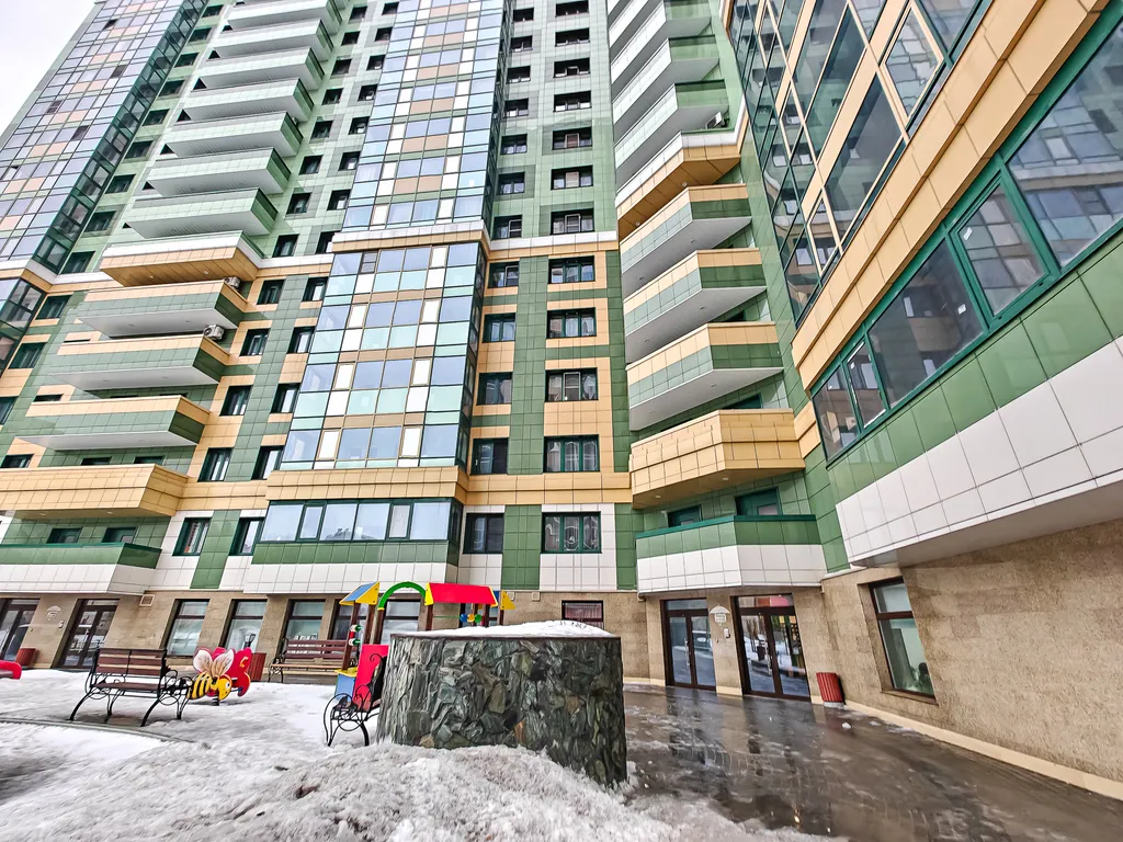 Масштабная двухкомнатная с кроватью super king-size в ЖК Дождь