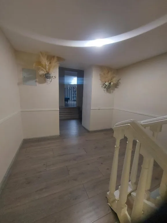 Белоснежная веранда и усадьба