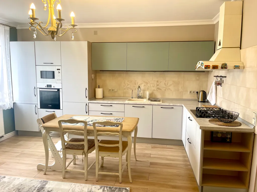 Просторная 3-к квартира в центре Калининграде