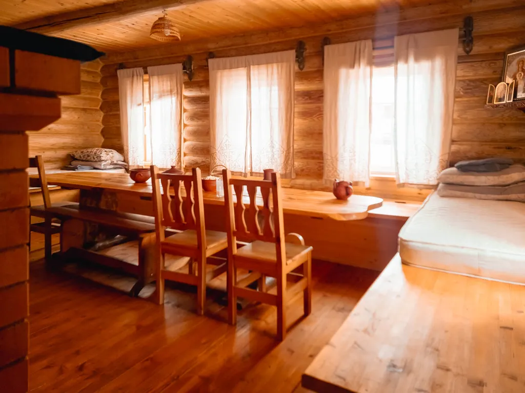 Дом у озера на Селигере