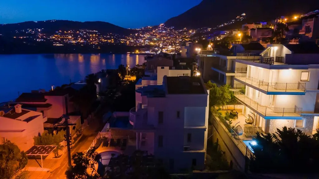 Вилла с видом на море