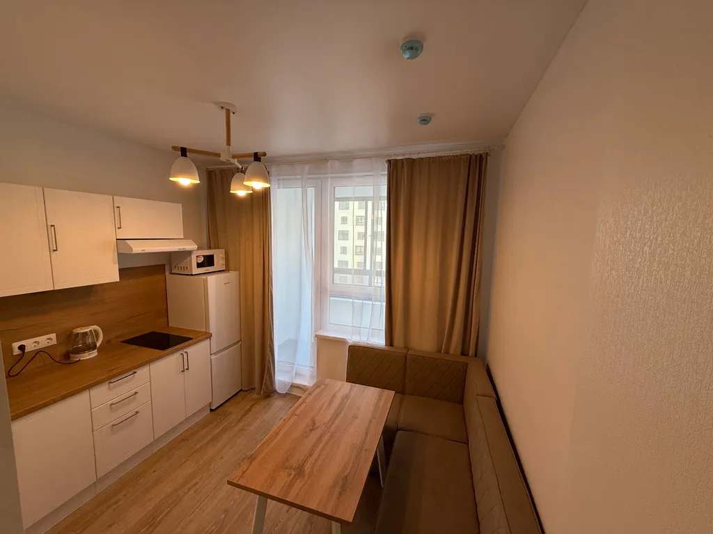 Свежая квартира в Новых Ватутинках