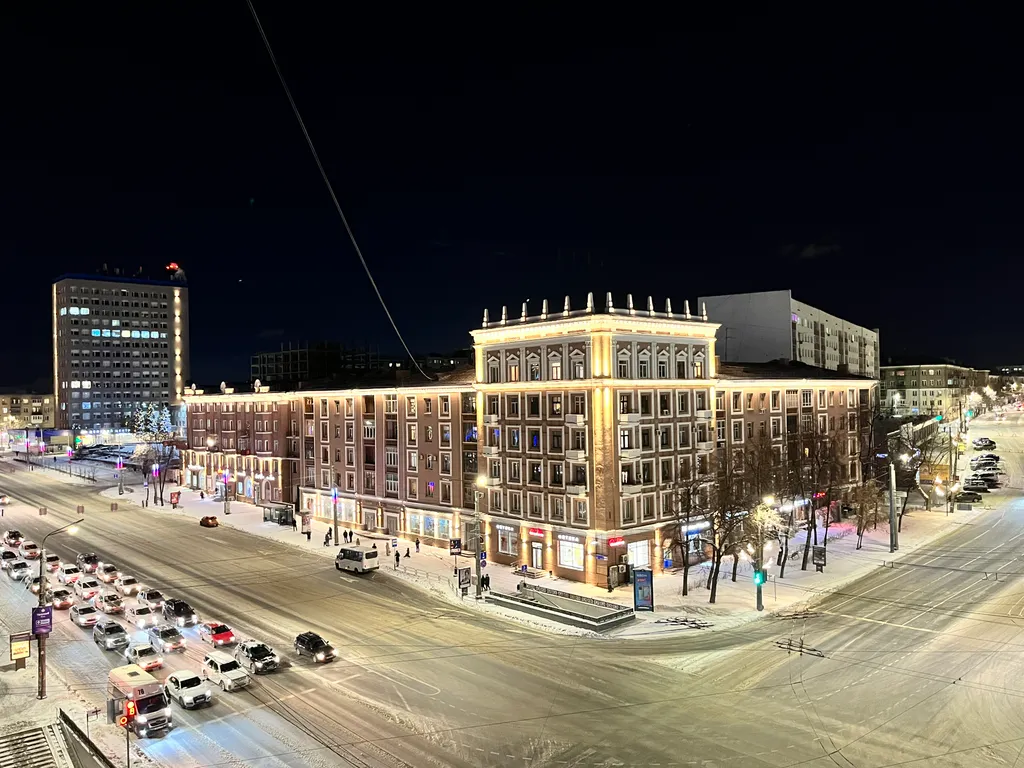 2-е апартаменты в самом центре с видом на город