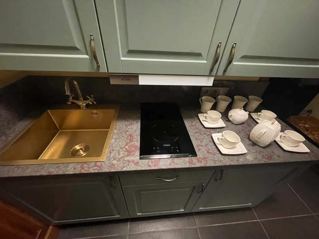 Апартаменты с отдельным входом , центр города