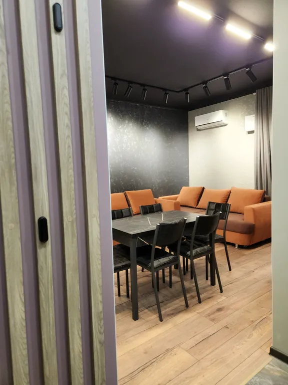 3-комнатная Ламба у озера в центре