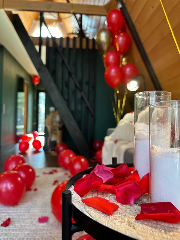 Уютный дом в сосновом лесу