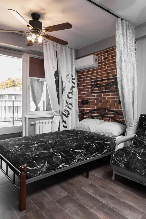 Апартамент в стиле лофт с обзорным видом на море