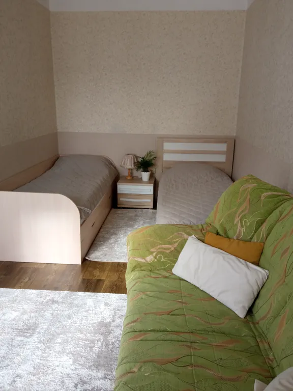 Чистейшая квартира с двумя отдельными кроватями