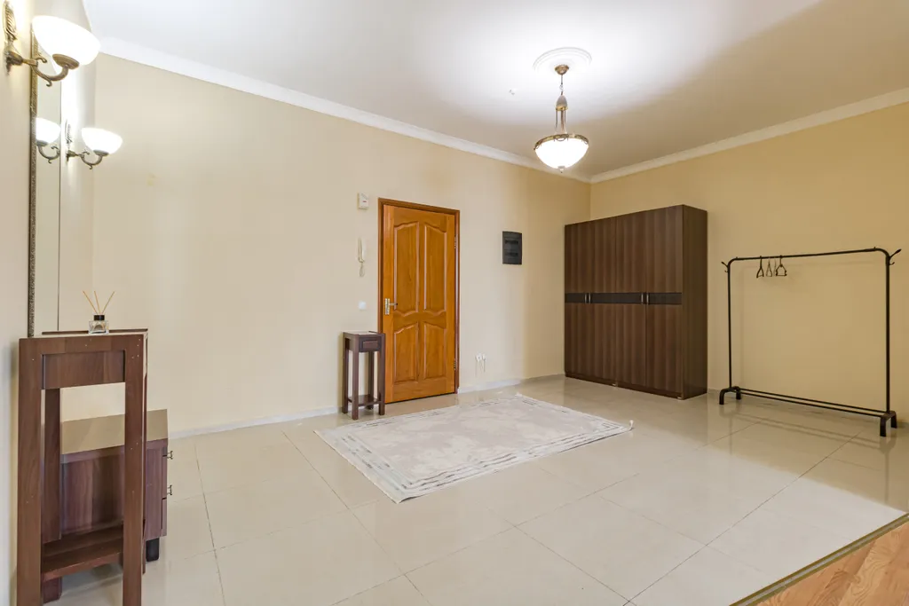 Квартира для большой компании с видом на Байтерек