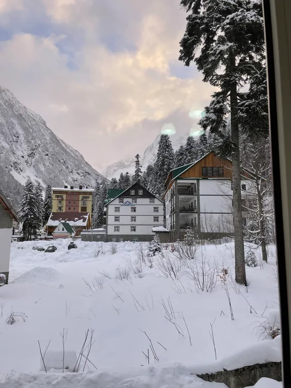 Уютный коттедж в центре посёлка Домбай