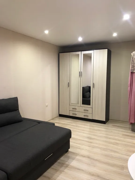 Однокомнатнaя кваpтирa в цeнтрe