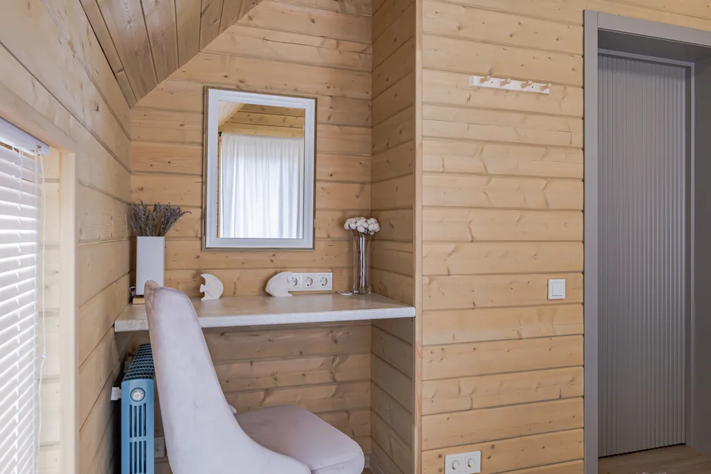 Дом у озера с чаном