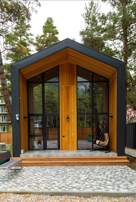 Коттедж Двухуровневый дом с огромным витражным окном и видом на горы — аренда посуточно в Эльбрус