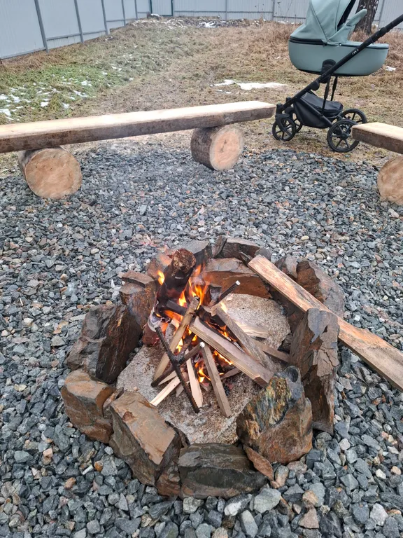 Дом в лесу с большой террасой