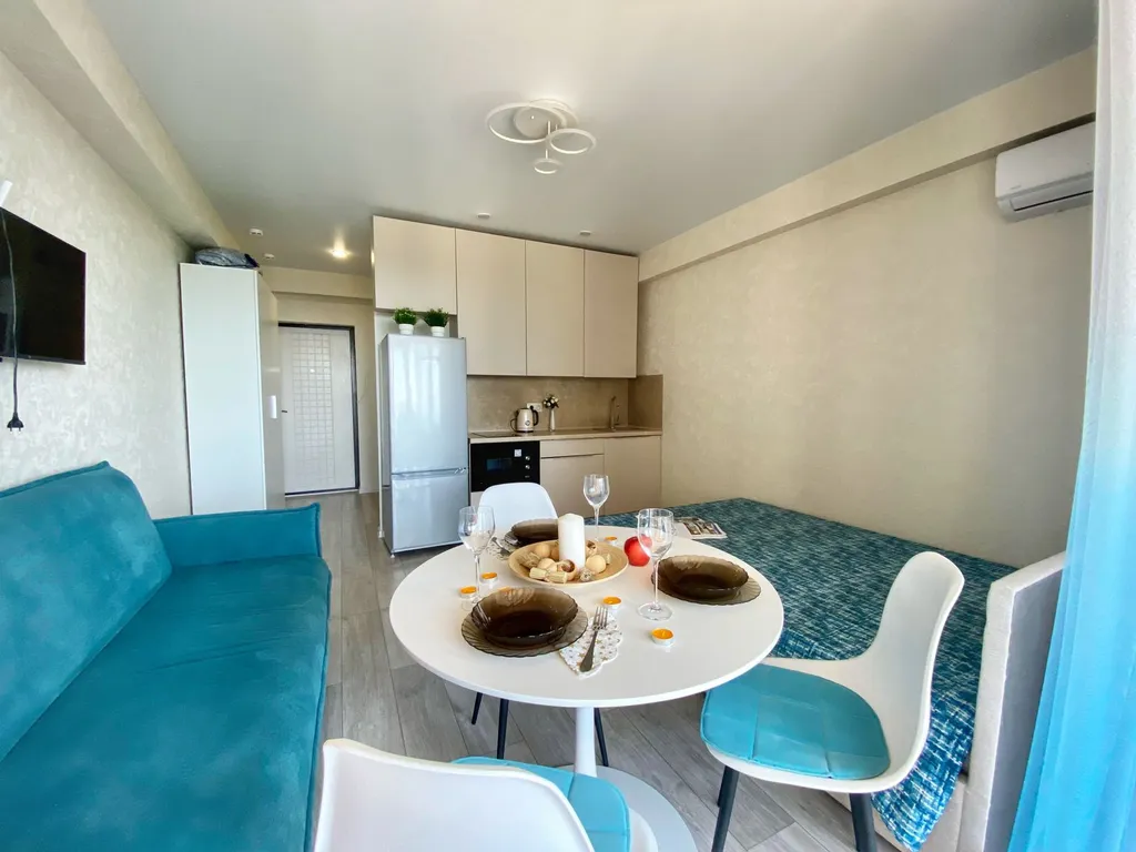 У самого черного моря - три минуты до пляжа