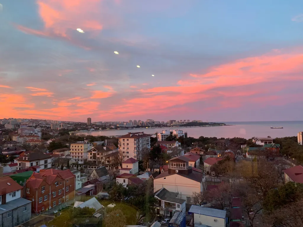 Квартира Квартира Центр, потрясающий вид на море, на всю бухту, 250метров до набережной — Геленджик