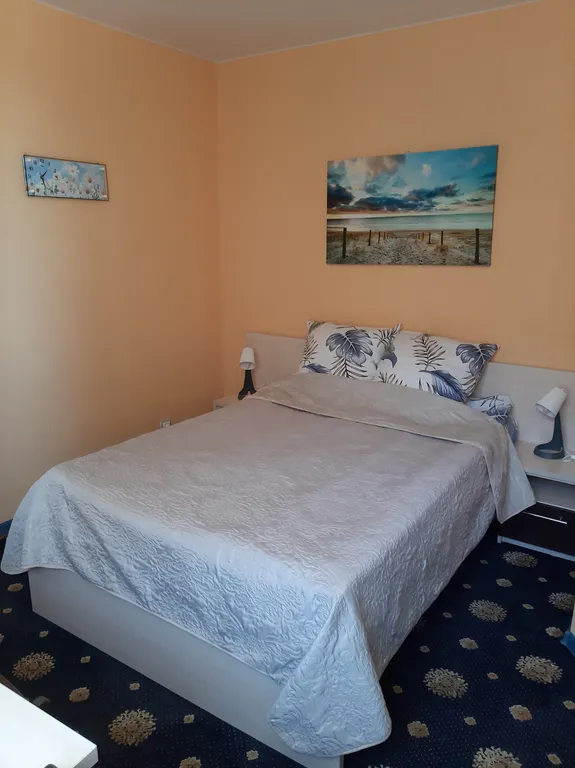 Квартира Уютная комната в трёхэтажной квартире в западной части города — аренда посуточно в Зеленоградск