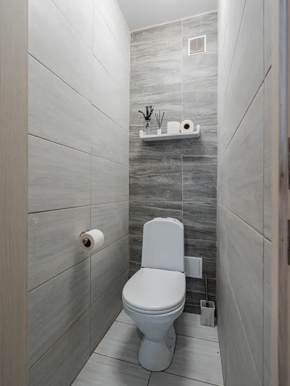 Красивая квартира с отдельными комнатами в районе Выя