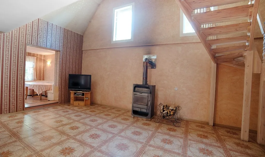 Коттедж 5-комнатный Дом — Луга