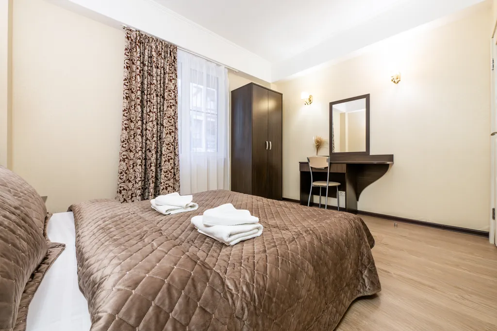 Классические апартаменты с двумя спальнями и ванной, 1 этаж