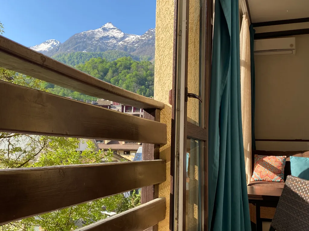 Квартира напротив подъёмника