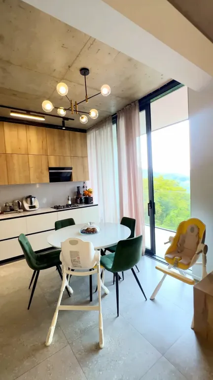 Роскошный 3-этажный дом с бассейном, видом на море и национальным парк