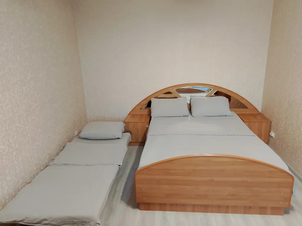 1-Комнатная Уютная, даже диванчик на кухне есть