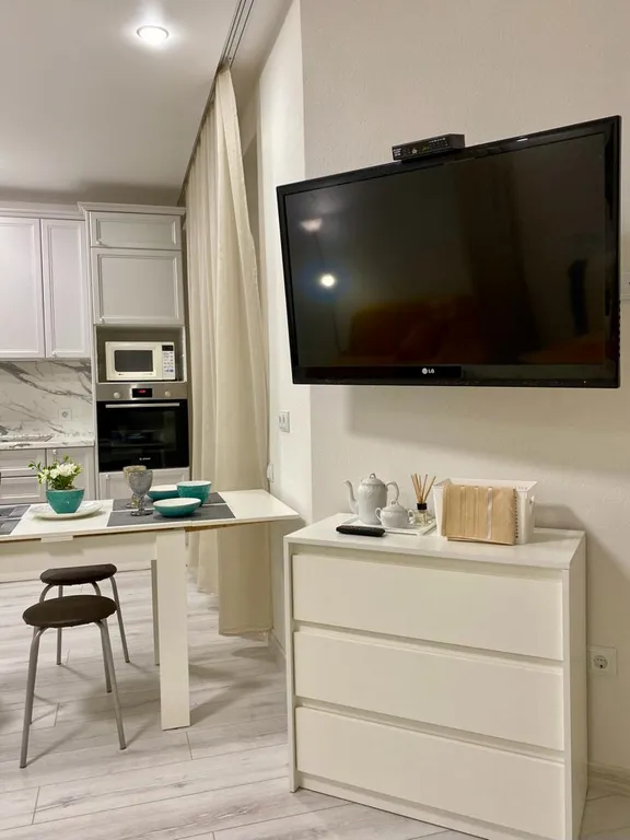 Квартира Люкс апартамент Нарцисс в новом ЖК Ария, рядом с аквапарком — Тюмень