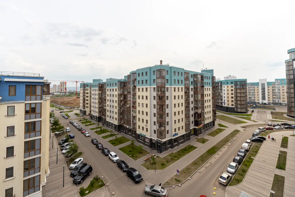 Просторная и люксовая квартира с новым ремонтом возле ТЦ Планета