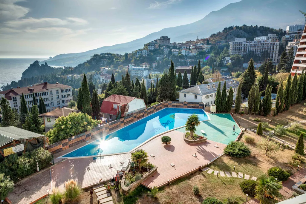 Три спальни и гостиная,вид на море