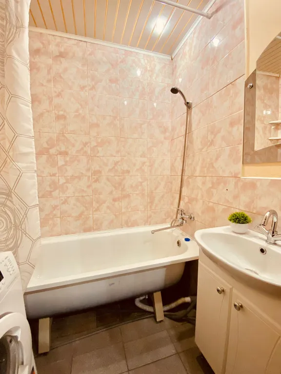 Двухкомнатная квартира на Ореховой 5