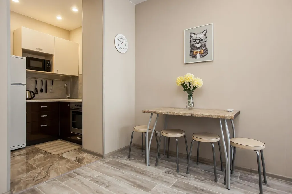 Просторные двухкомнатные апартаменты в стильном районе города