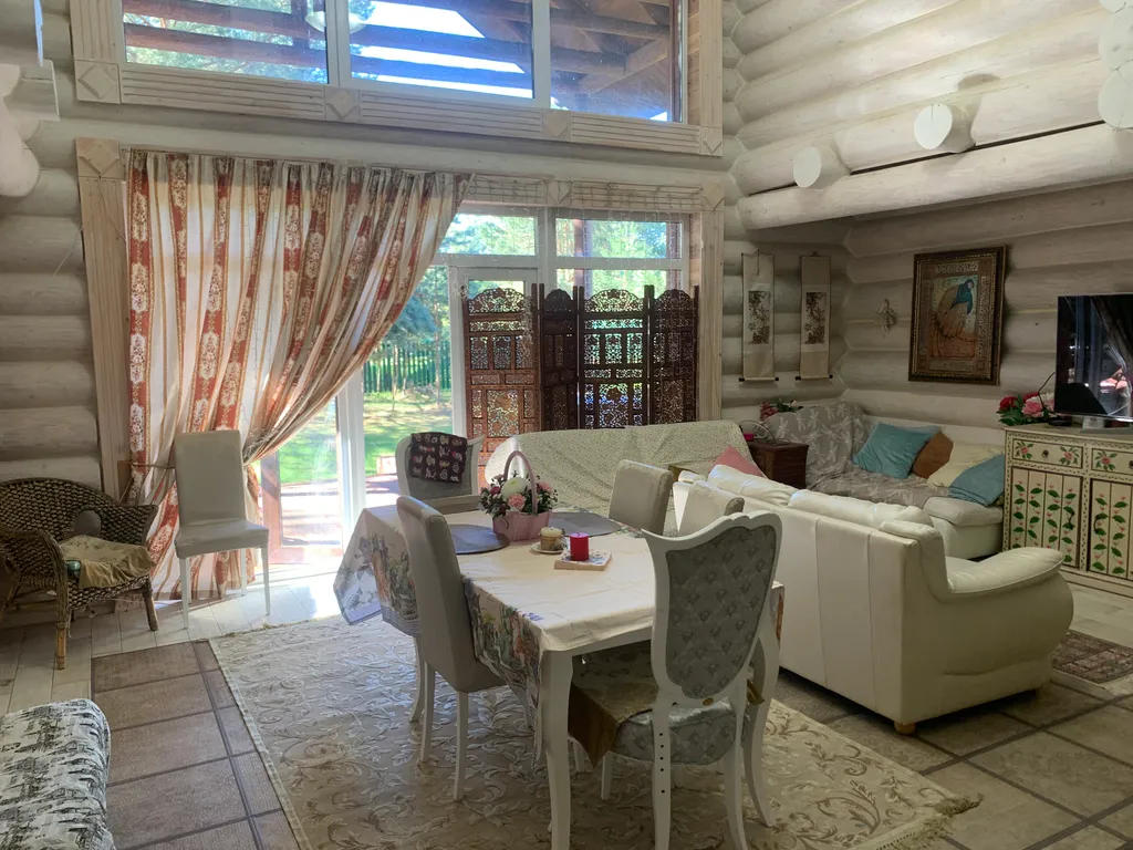 Усадьба Хоромы в соснах