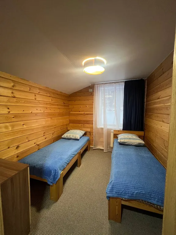 Коттедж с баней и сушилкой на территории