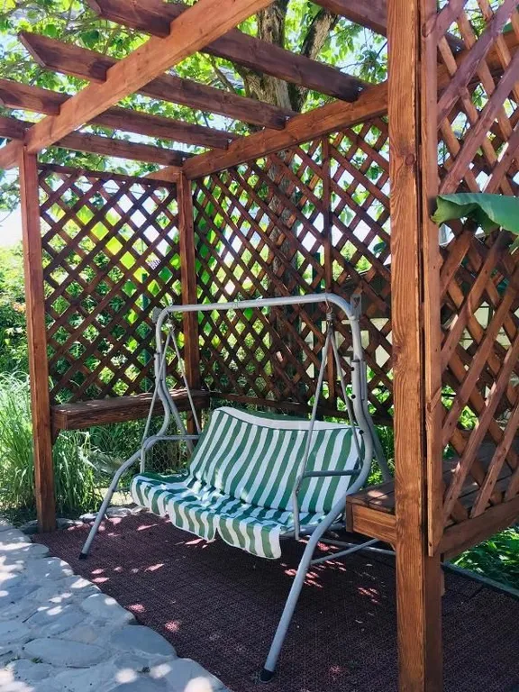 Коттедж Уютный гостевой дом среди гор в 100м от моря — Зубова Щель