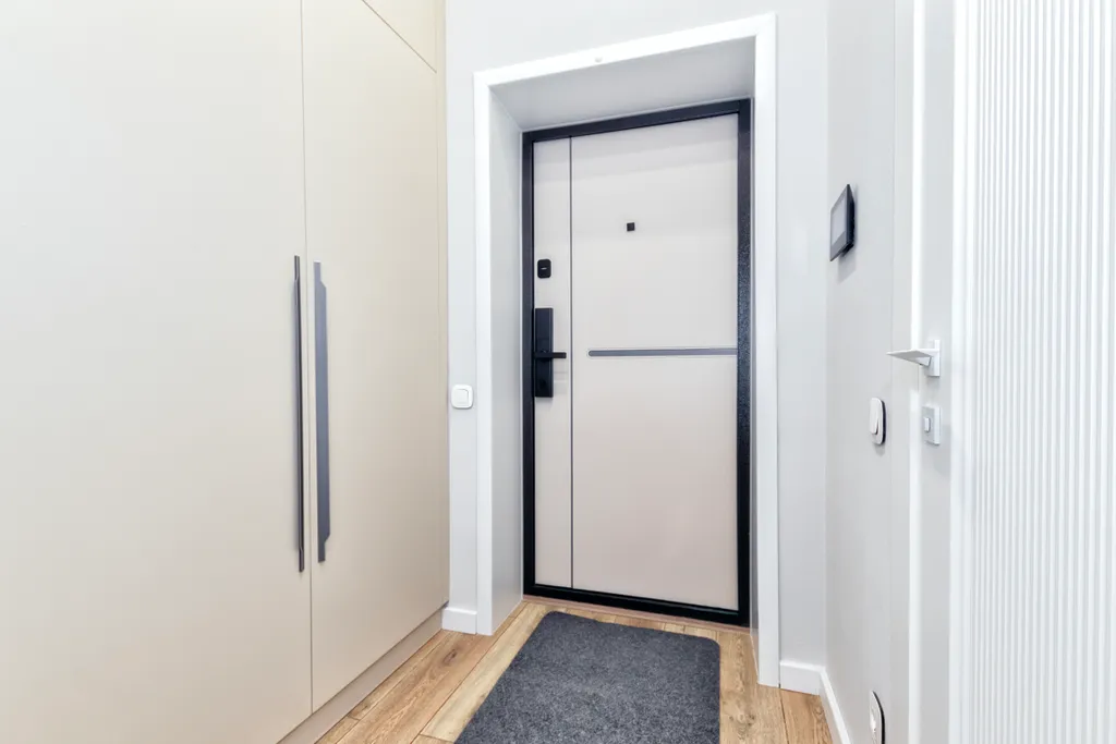 2-комнатная на набережной с видом на реку